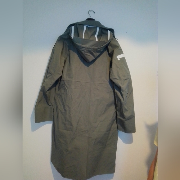 LIMITED EDITION Canada Goose Lumen trench – Sagebrush - Picture 9 of 11